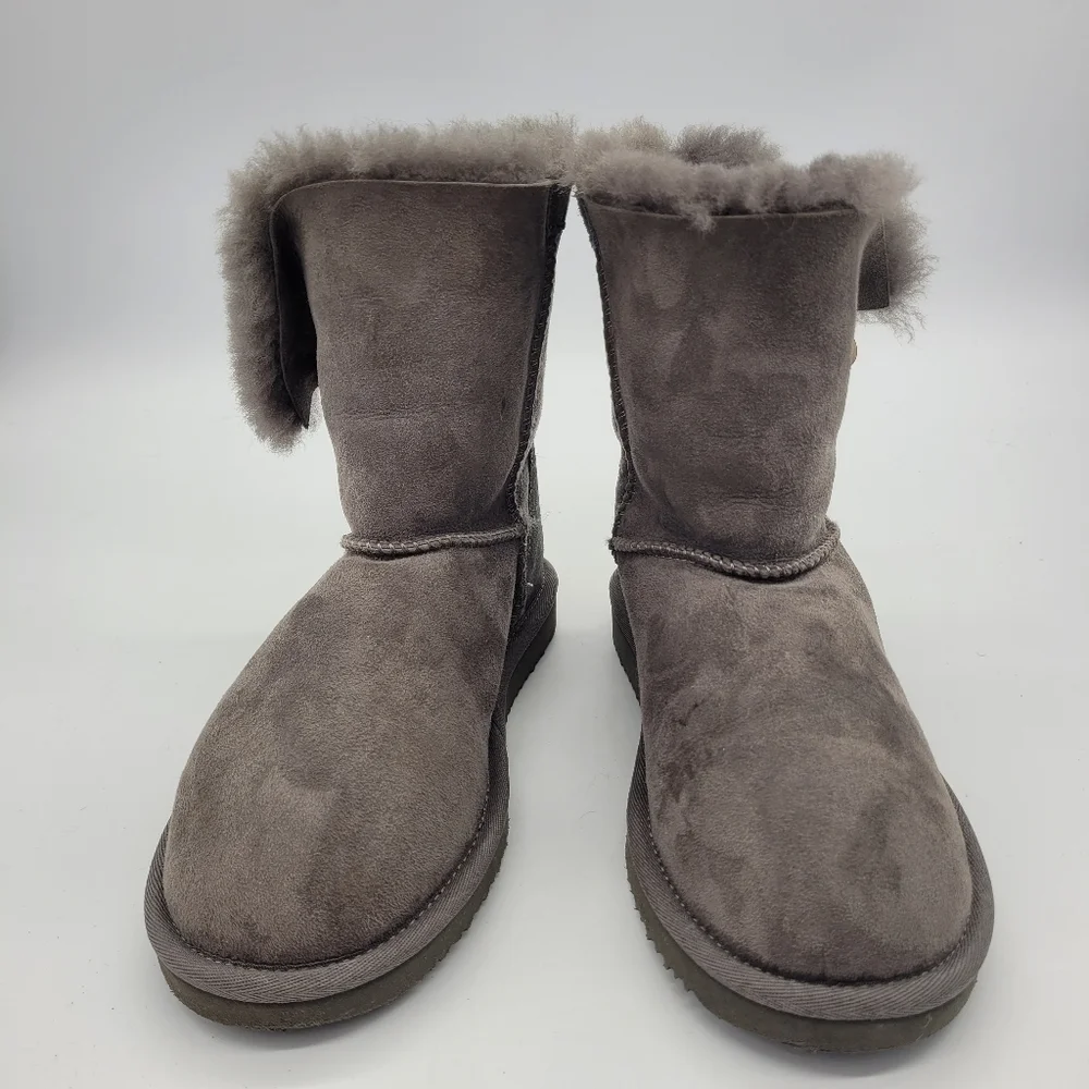 Cozie Steps Shoes Women's 6.5 Genuine Australian Sheepskin Toggle Short Boots